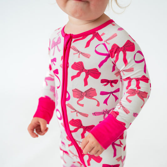 Bowknot pattern bamboo fabric baby romper girl sleepwear detail view lovely
