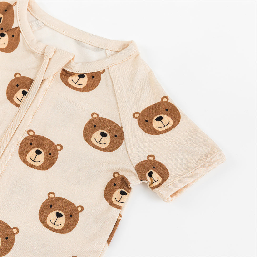 Pyjama court zippé en bambou pour bébé avec joli ours