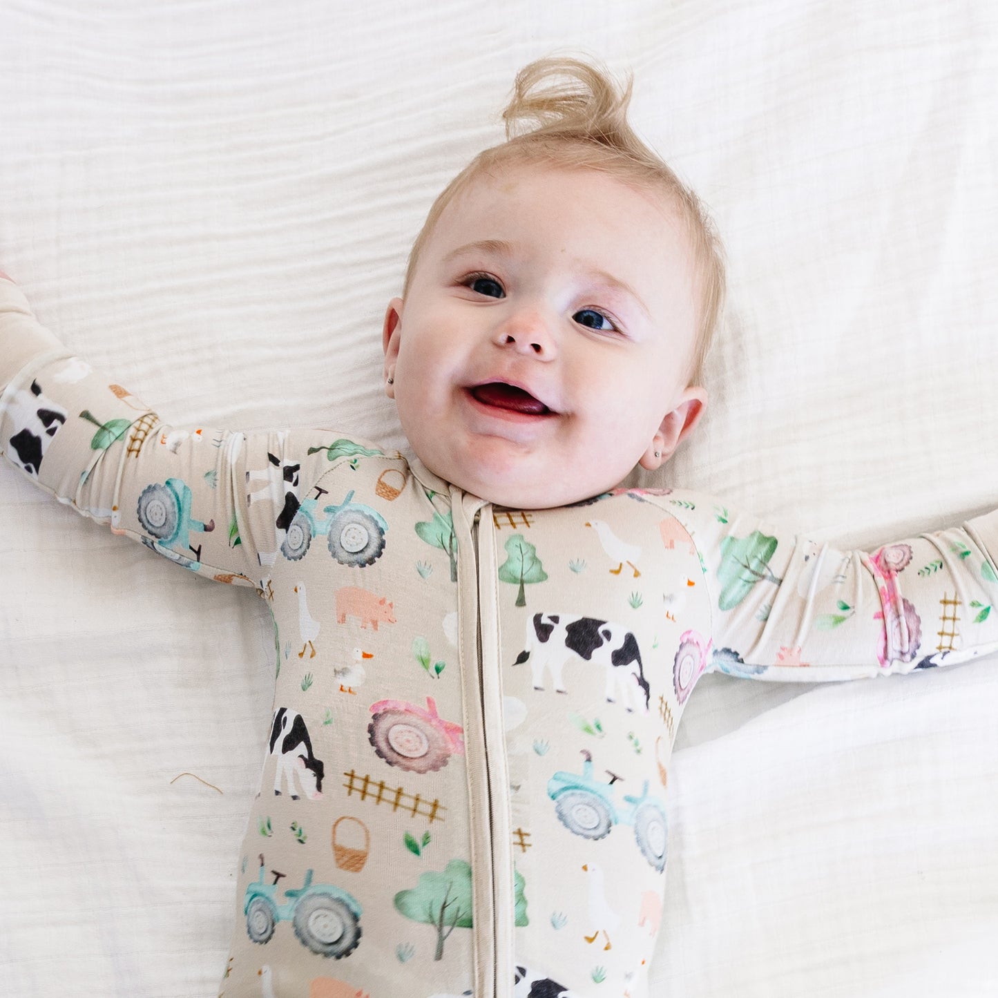 Pyjama zippé en bambou pour bébé Cow Farm Life